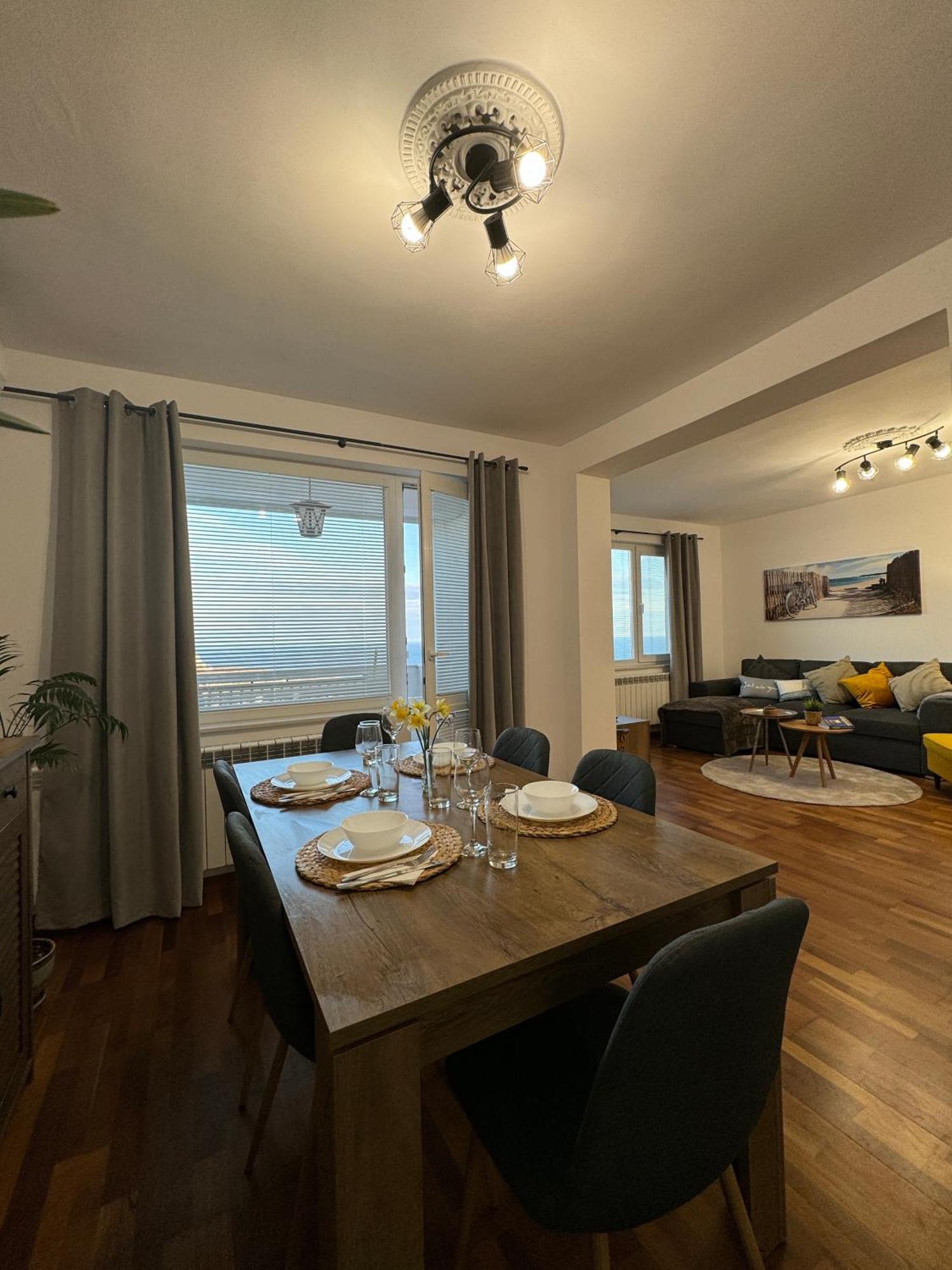 Kakavanen'S Sea View Apartment Baltjik Exteriör bild