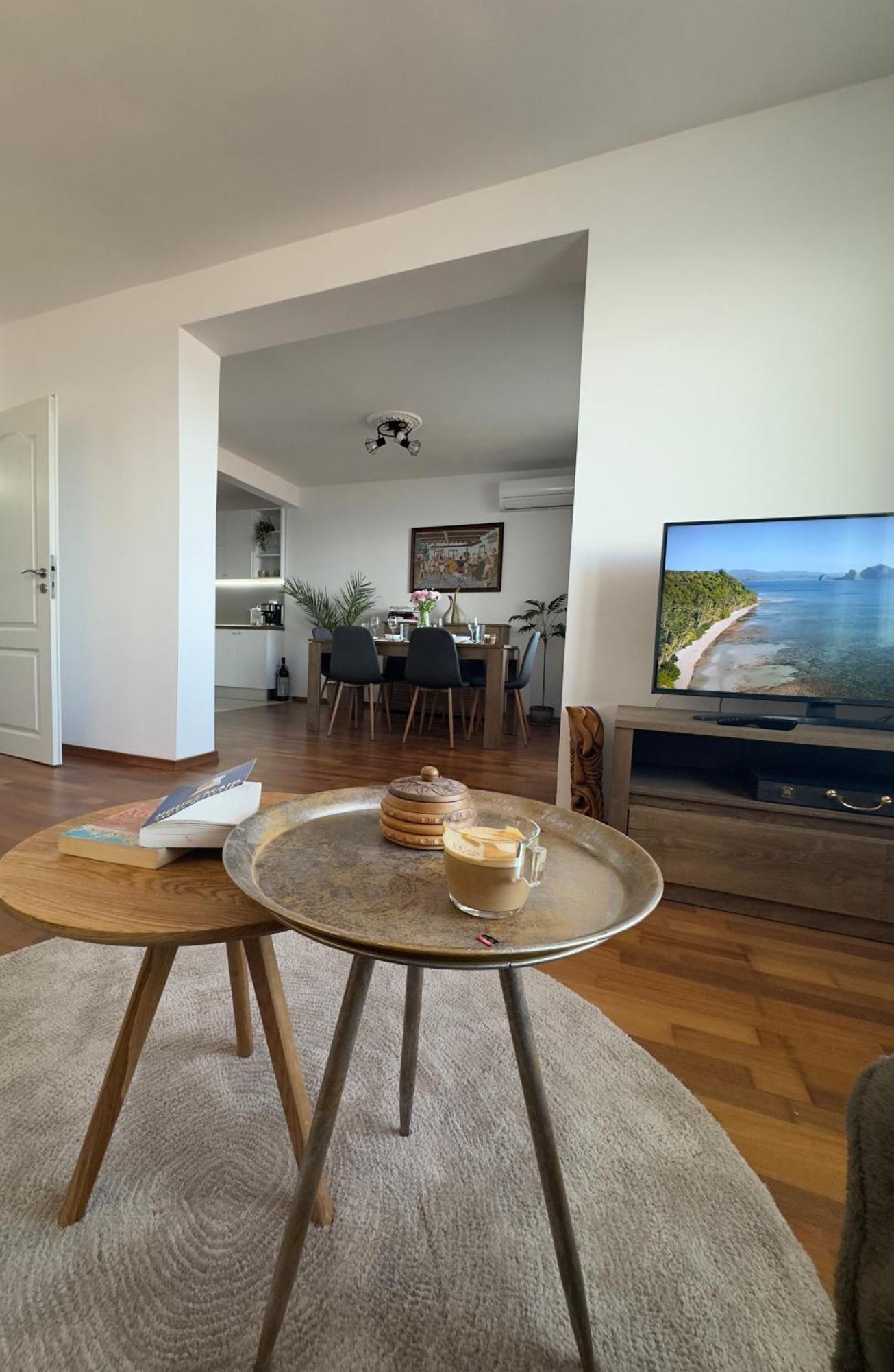 Kakavanen'S Sea View Apartment Baltjik Exteriör bild