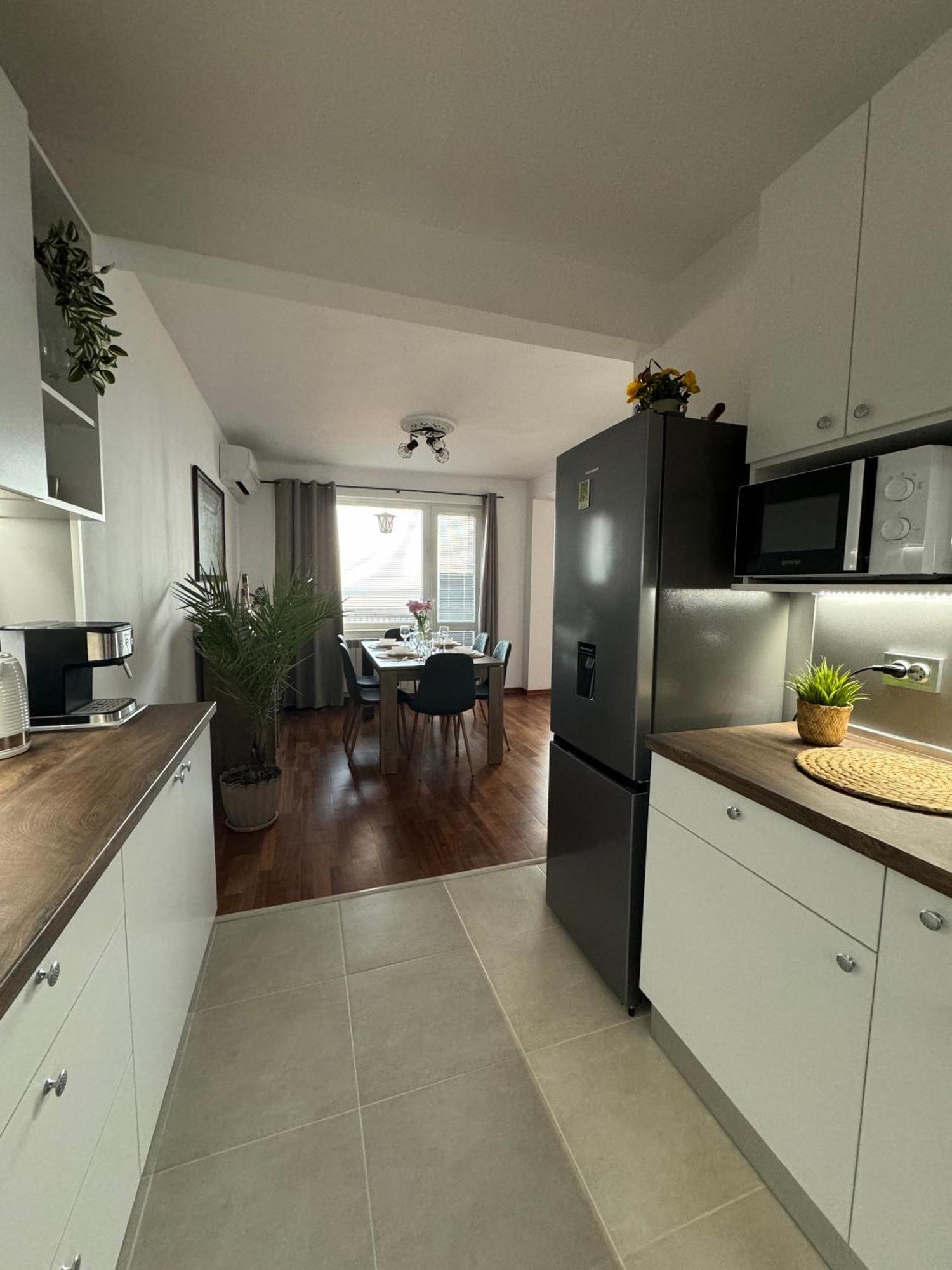 Kakavanen'S Sea View Apartment Baltjik Exteriör bild